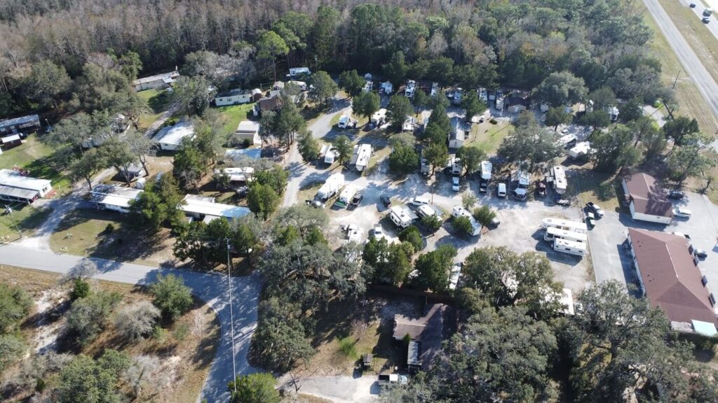 Cedar Breeze RV Park & Campground in Homosassa FL